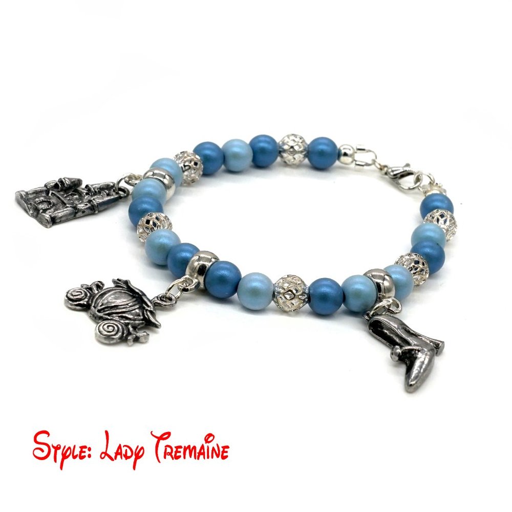 Disney theme bracelets with Cinderella figurine included. - Picture 6 of 6